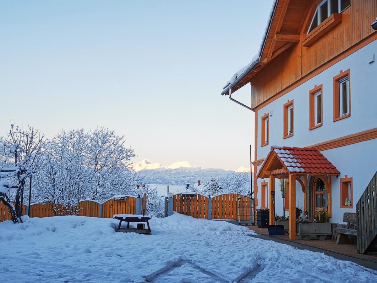 Stara Soncna Hisa Apartment Radovljica Bagian luar foto